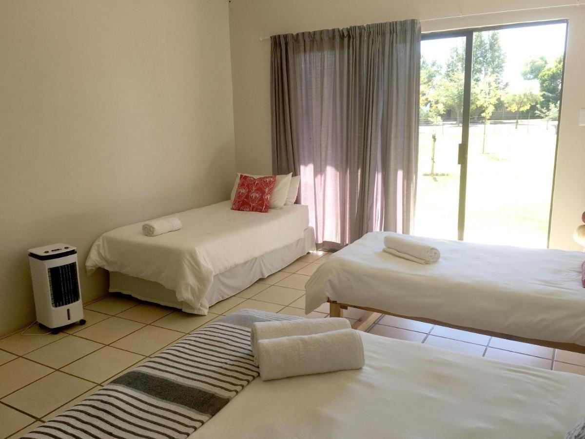 Little Farms Hotel Colesberg Ngoại thất bức ảnh